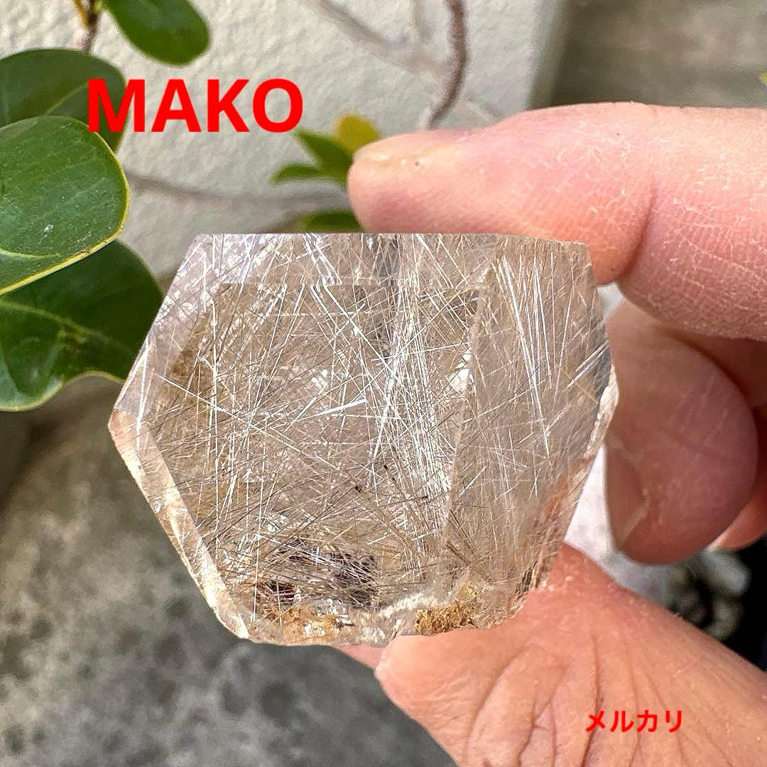 M1873☆ルチルクォーツ六角柱68g☆ミナスジェライス州産☆天然石　原石