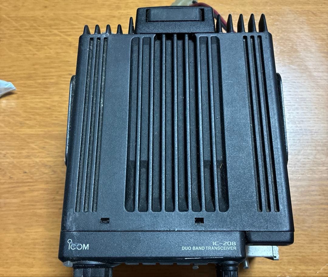 ICOM IC-208 144/430MHz 20W FMモービル機