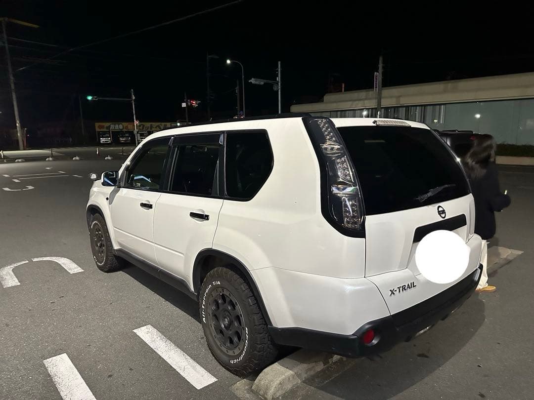 エクストレイルt31スモークテールランプ