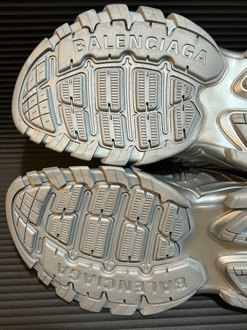 BALENCIAGA シルバー サンダル トラックサンダル 35 23 新品