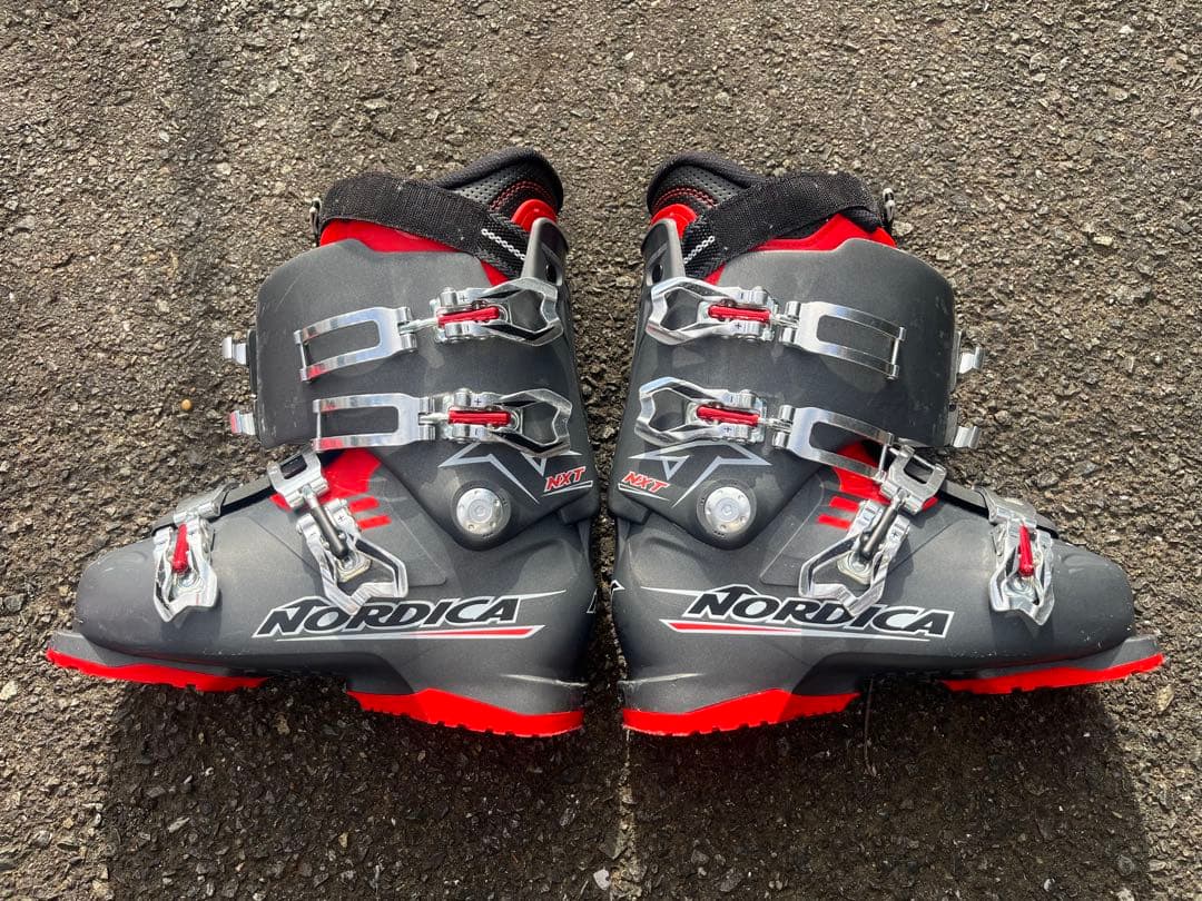 Nordica Verona スキー用ブーツ 黒/赤　25.5cm