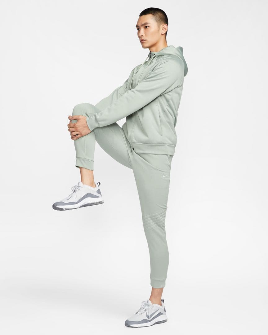 NIKE サーマ スフィアTherma-FIT 撥水ウィンタライズドセットアップ