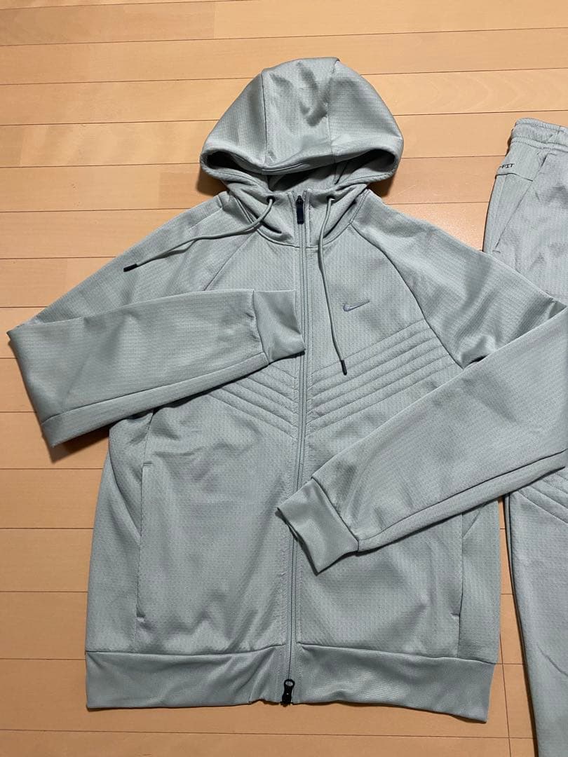 NIKE サーマ スフィアTherma-FIT 撥水ウィンタライズドセットアップ