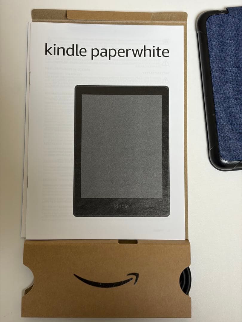 Kindle Paperwhite 第12世代 16GB カバー付き
