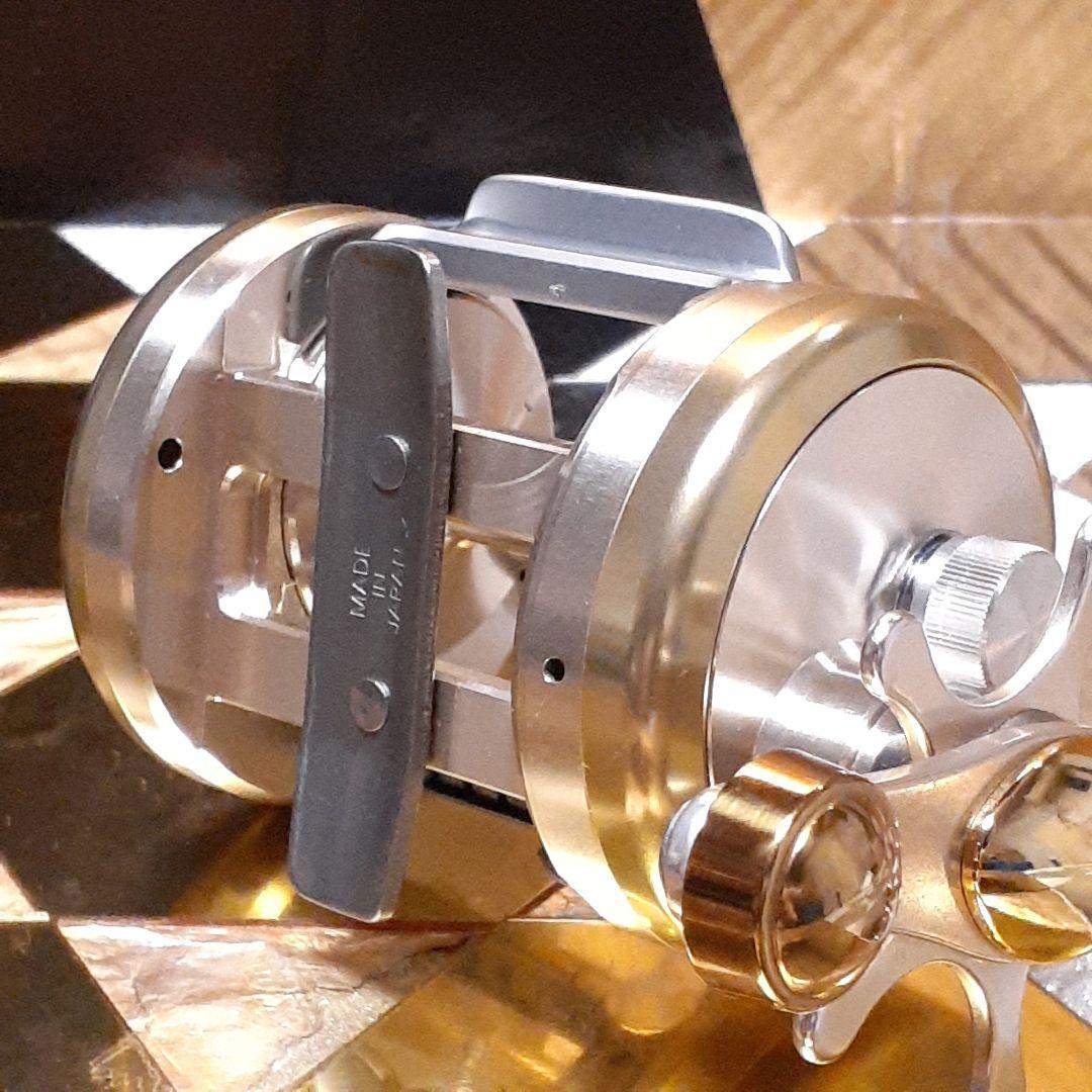 ダイワミリオネア CV-Z 300F ベイトリール タイラバ 船用 極美品