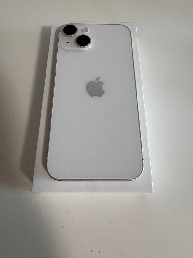 iPhone14 本体　ホワイト