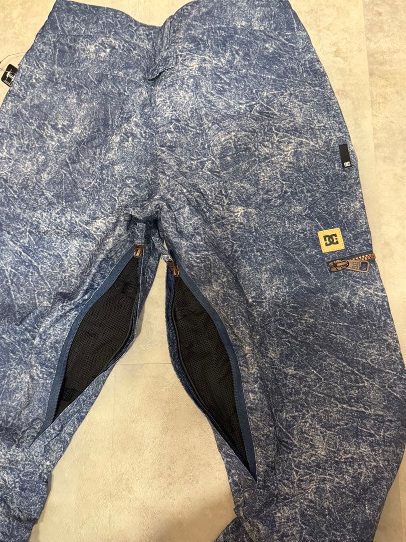 新品未使用レディーススノーボードウェア上下7点セット DC phenix FRK