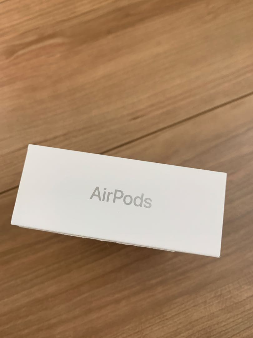 美品 アップル AirPods 4 MXP63J/A