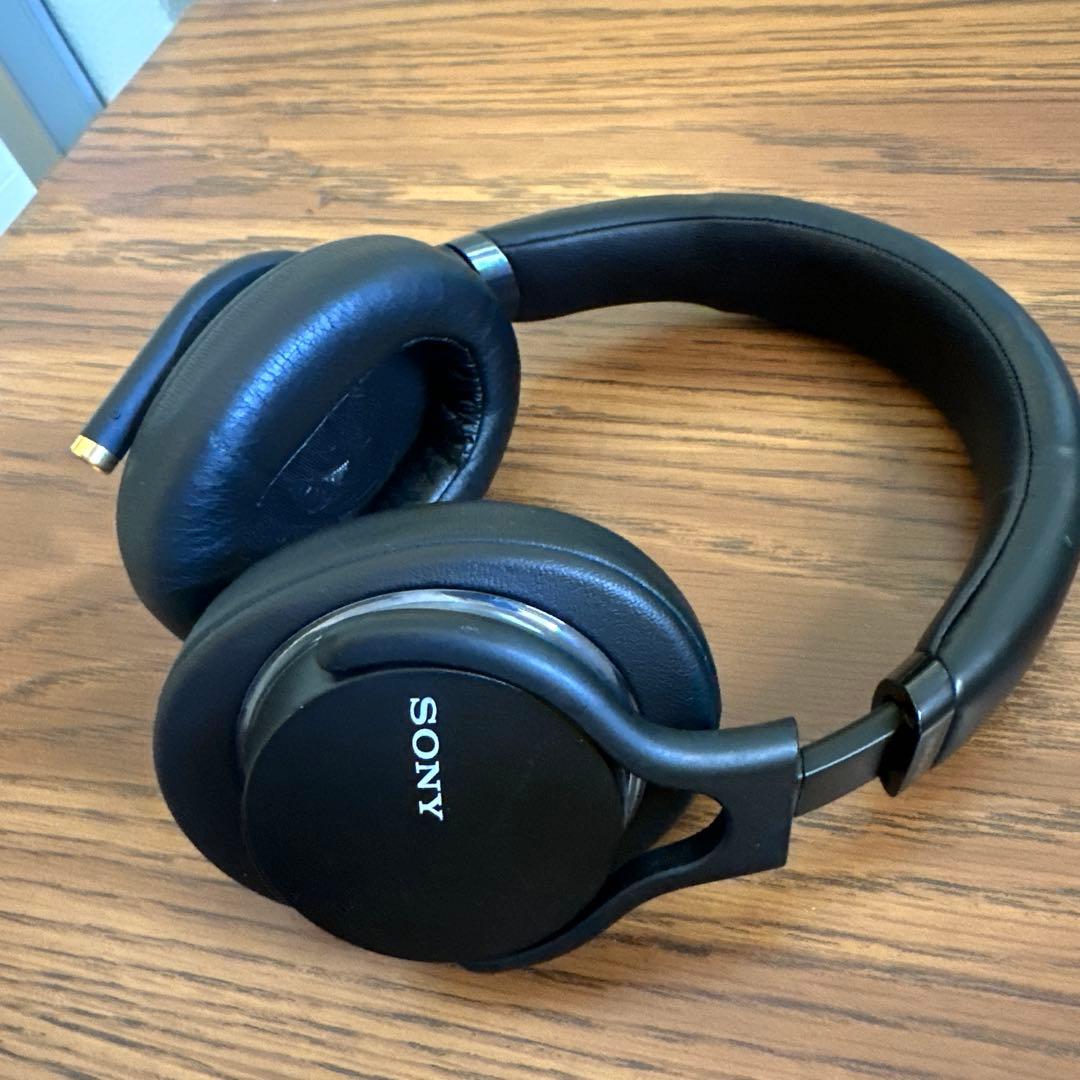 SONY　MDR-1AM2　【動作確認済み、外箱に破れあり】
