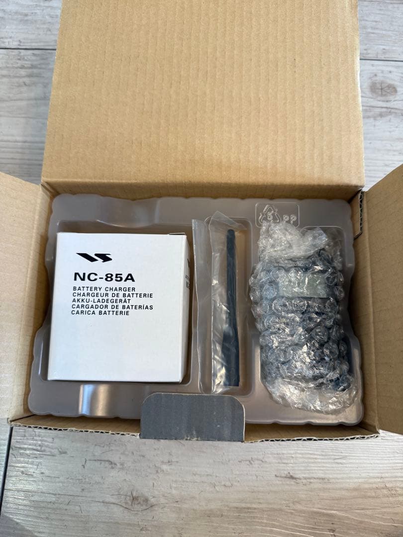 トランシーバー standard VX-3