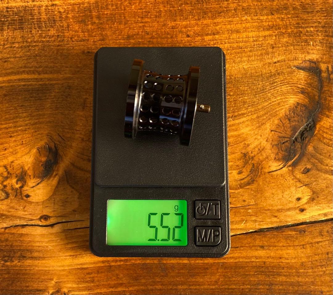 ベイトフィネス　丸型　ベイトリール　渓流釣り　バス釣り　30φ レフトハンドル