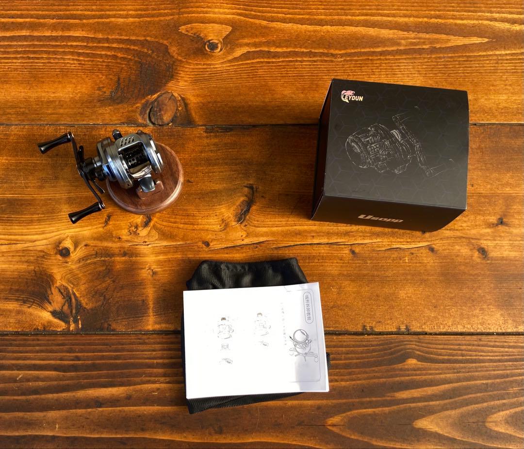 ベイトフィネス　丸型　ベイトリール　渓流釣り　バス釣り　30φ レフトハンドル