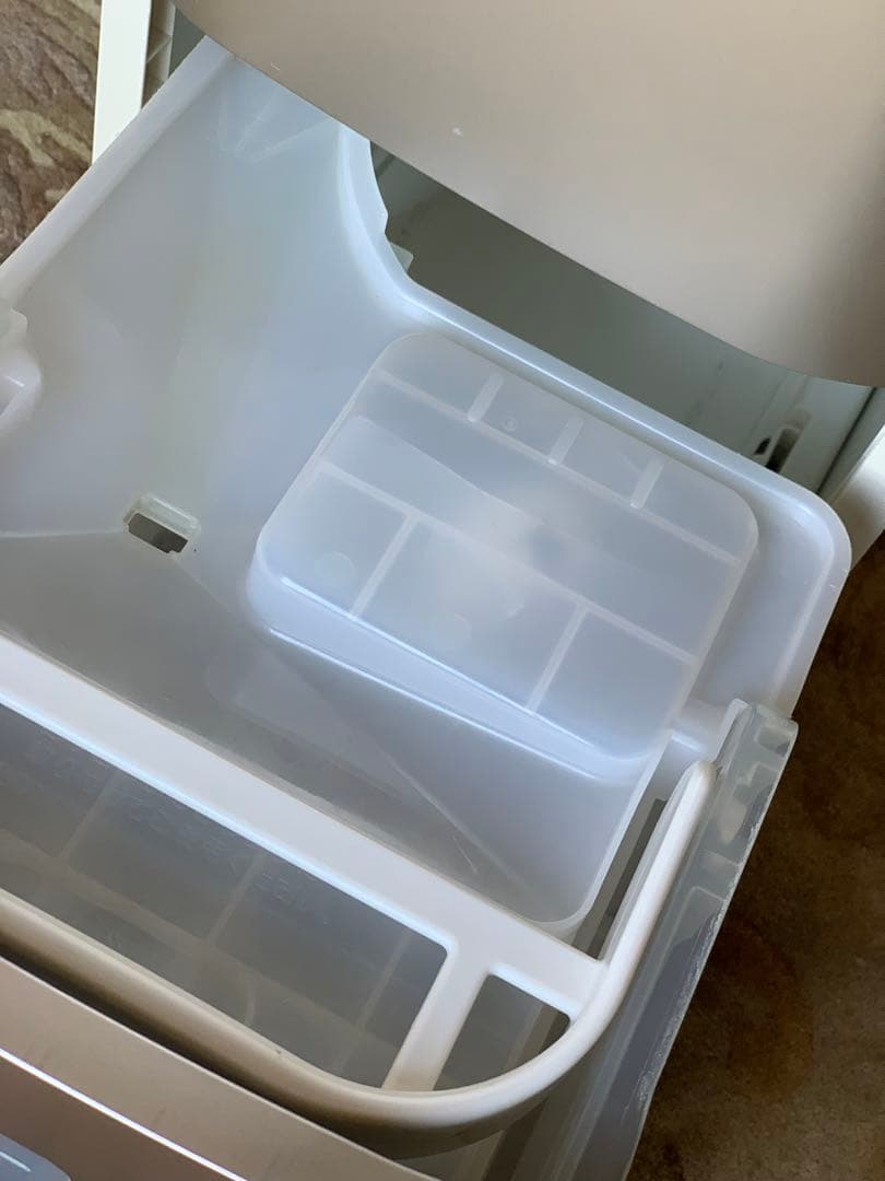 パナソニック 除湿乾燥機 F-YHFX120。