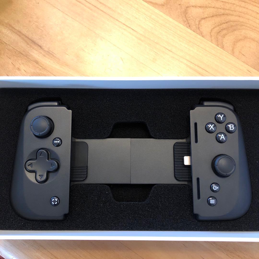 Razer Kishi V2 iPhone用ゲームコントローラー