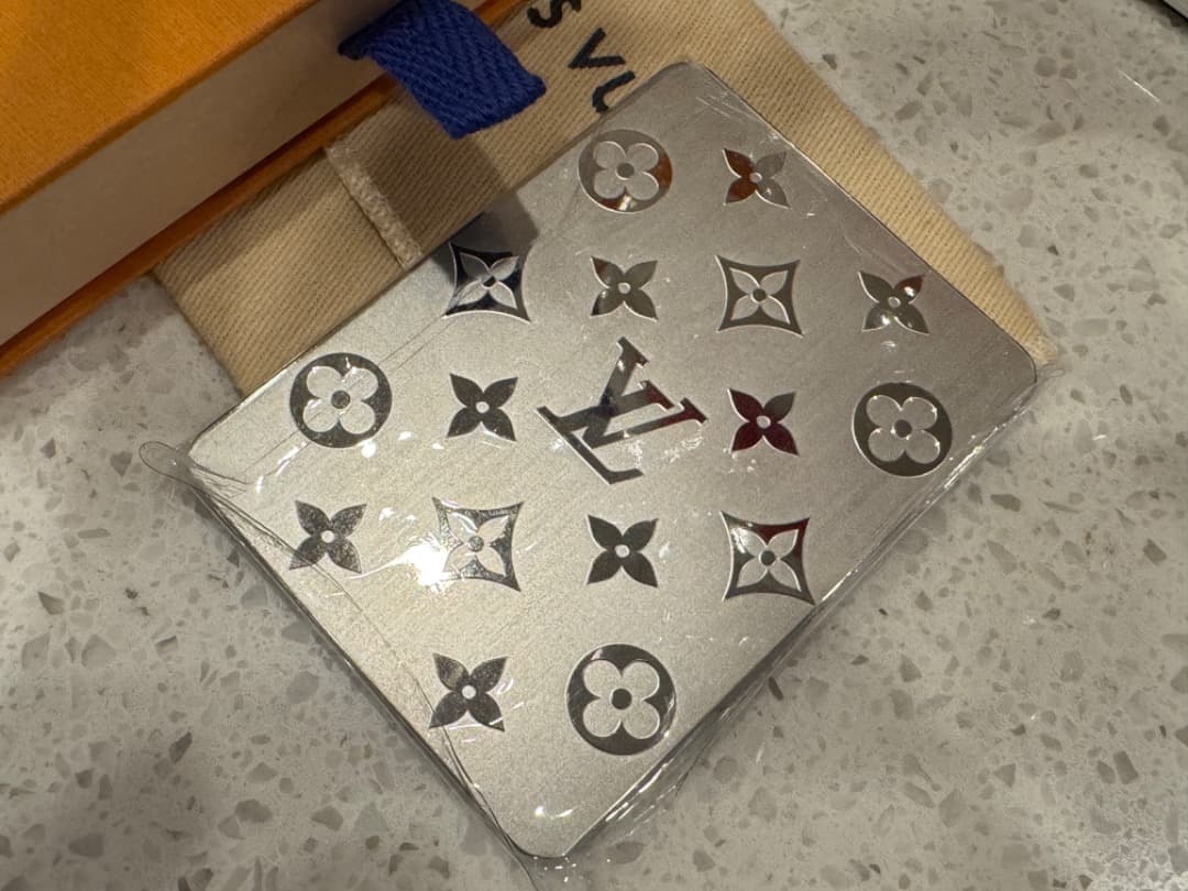 入手困難 村上隆 × ルイヴィトン　メタルプレート カード