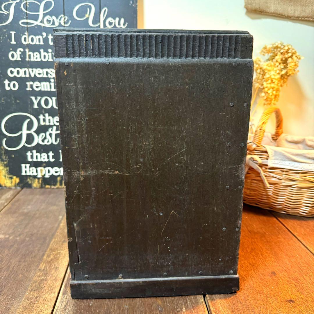 昭和　ビンテージ　雰囲気のある木製引き出し　アンティーク　レトロ　棚