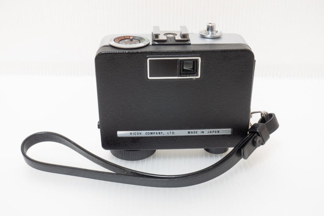 ④【美品・整備済品】RICOH AUTO HALF SE2 「ライカ風貼り革」