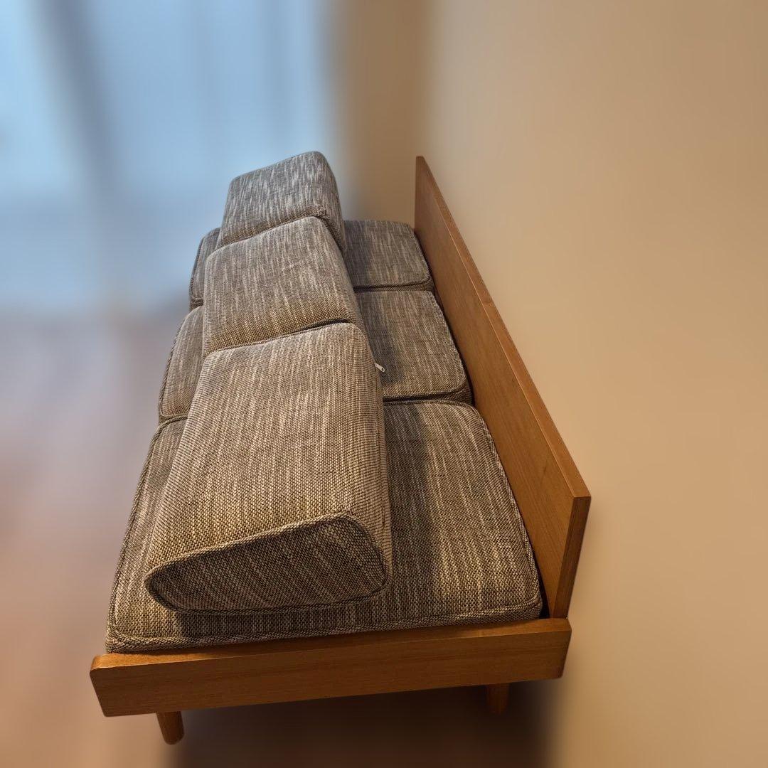 Y*A様 ※最終価格　1/5まで　UNICO ソファ　3人掛け（オットマン付）