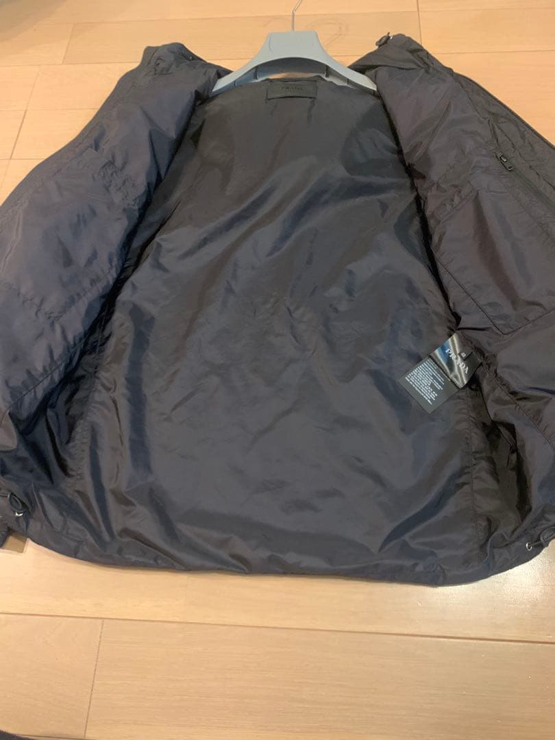 PRADA 黒 中綿ナイロンジャケット　サイズ48