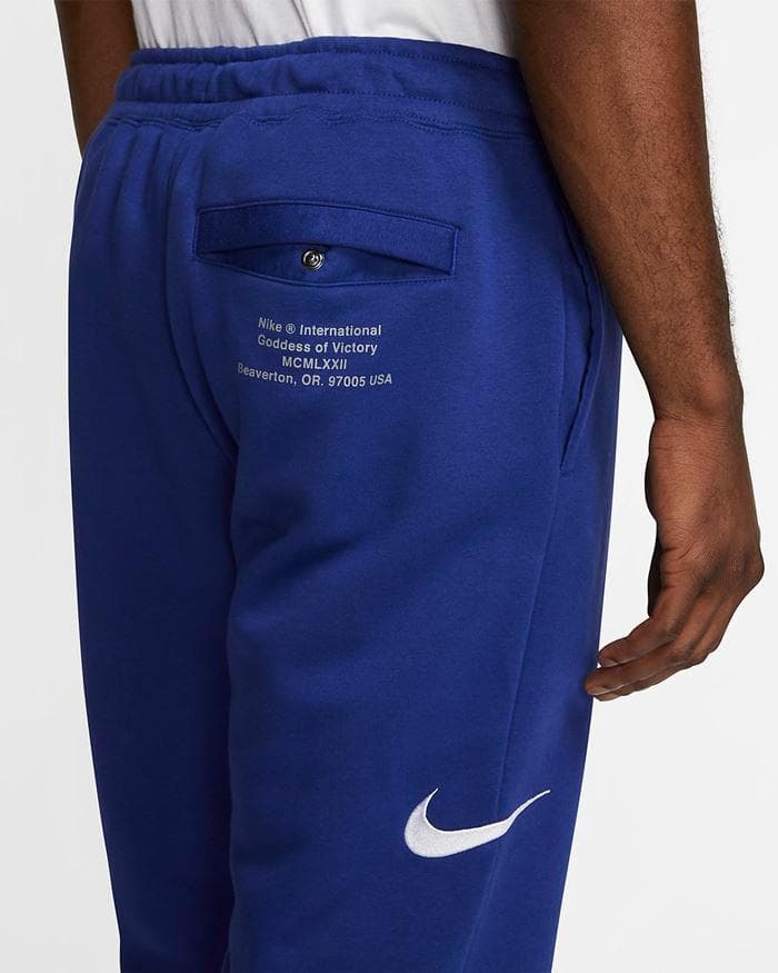 ナイキ スウッシュ ロゴ 刺繍　スウェット パーカー＆パンツ XL