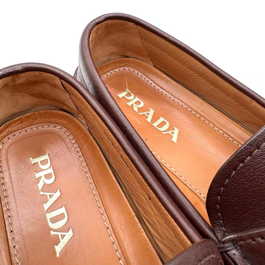 美品✨ PRADA 銀ロゴ ドライビング　ローファー 【7】 茶 シボ