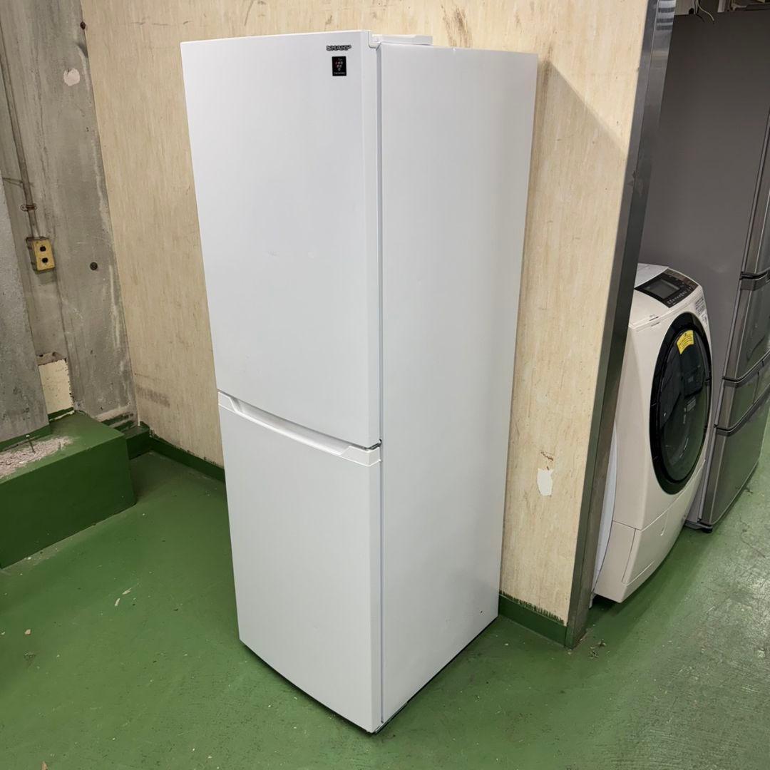 640 SHARP中型冷蔵庫　200Ｌ強　小型　一人暮らし　右開き　極美品　綺麗