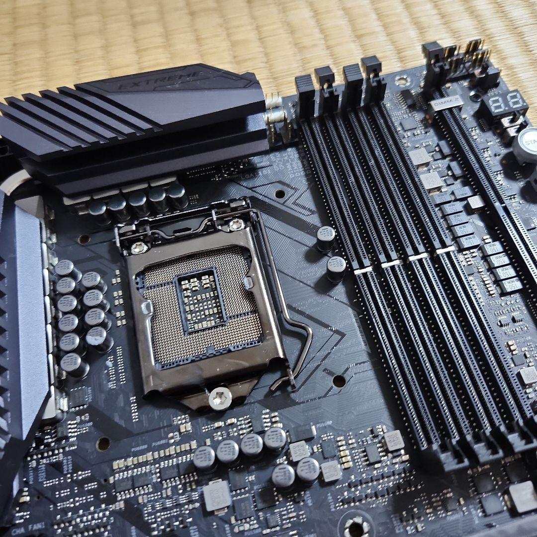 マザーボード ROG MAXIMUS XI EXTREME Z390 ASUS