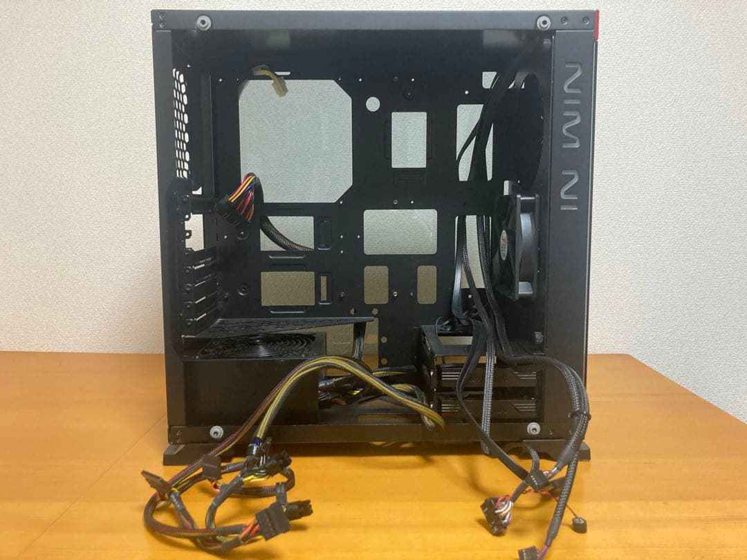 玄人志向 800W 80PLUS PLATINUM + ミドルタワーPCケース