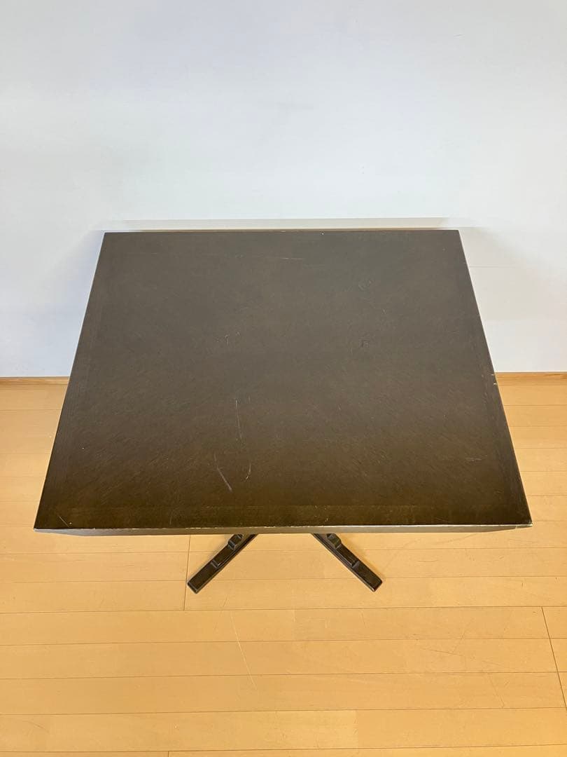 カフェテーブル　70×80×H68