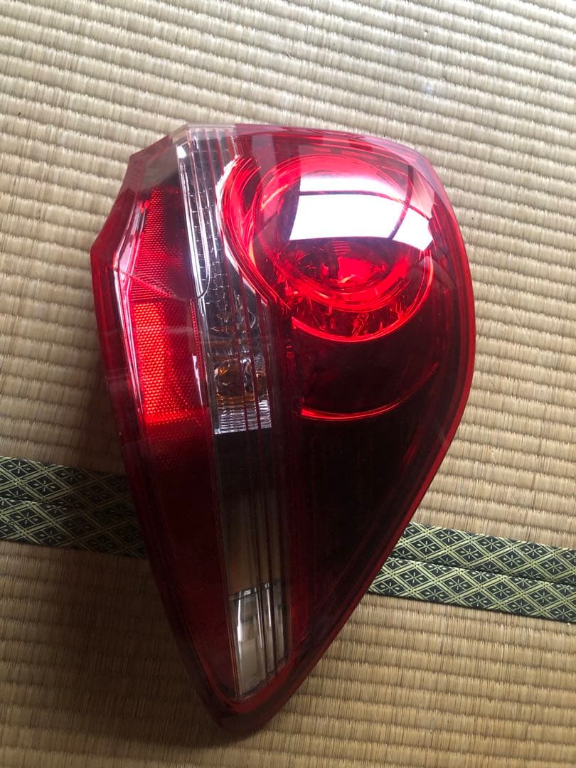 200系クラウン前期アスリート　純正テール