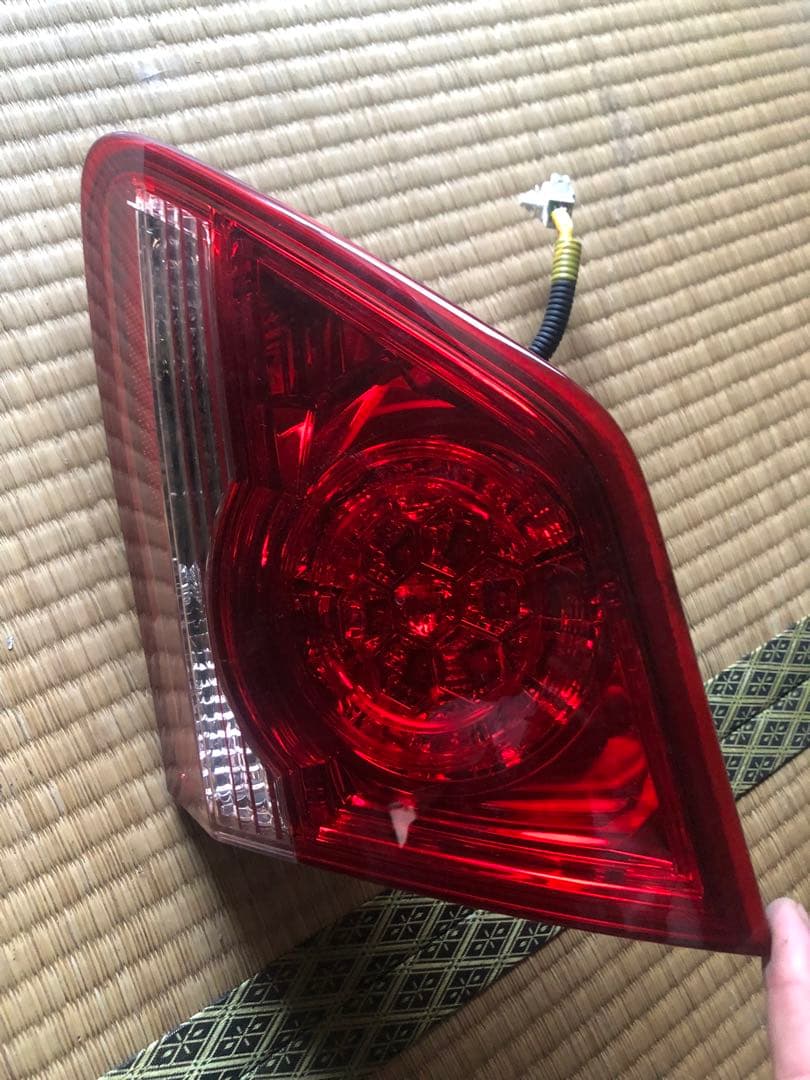 200系クラウン前期アスリート　純正テール