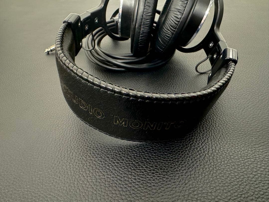 【使用1回】SONY　MDR-CD900ST 密閉型スタジオモニターヘッドホン