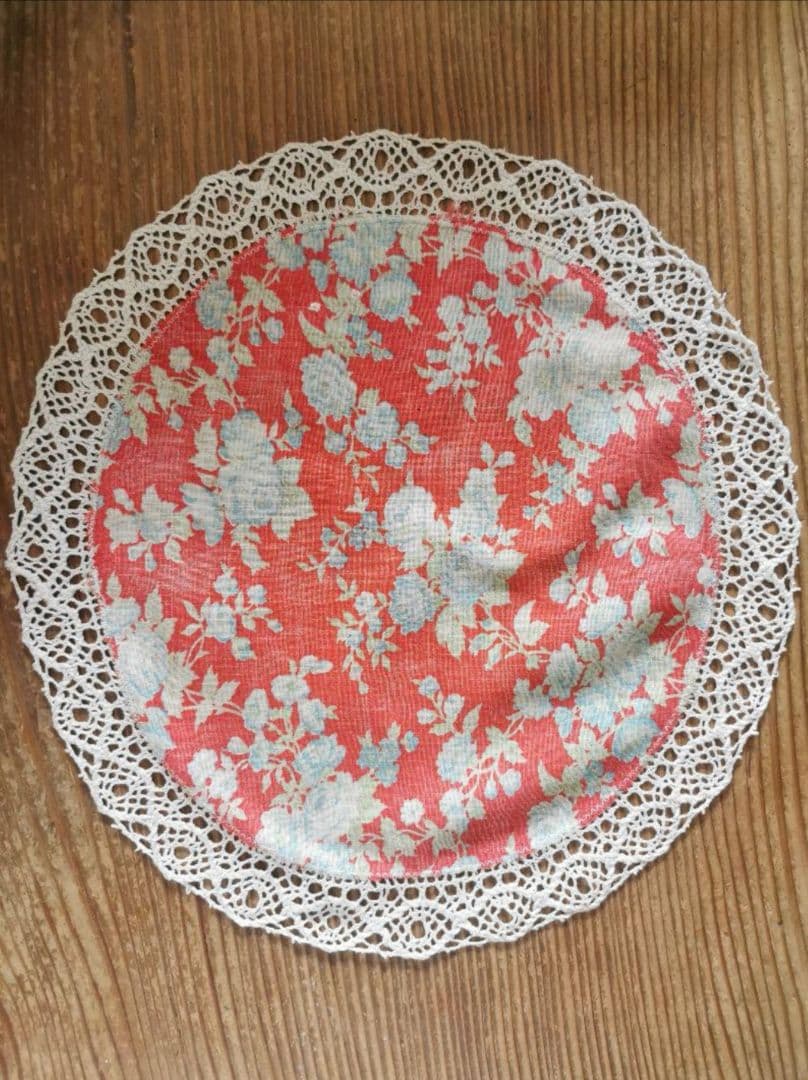 アンティーク フレンチ花柄ファブリック＆クロシェボビン編みレース装飾 ドイリー