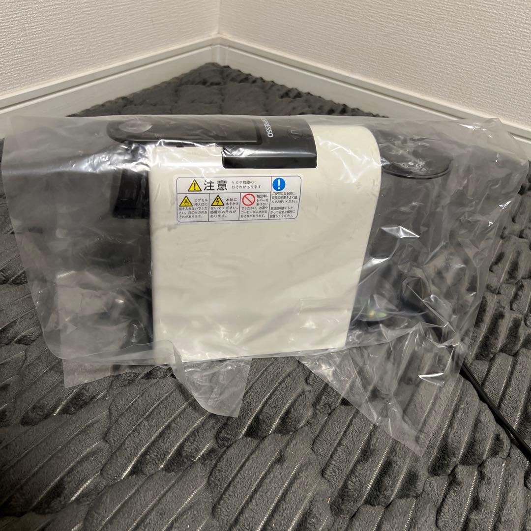 NESPRESSO ESSENZA MINI エスプレッソマシン