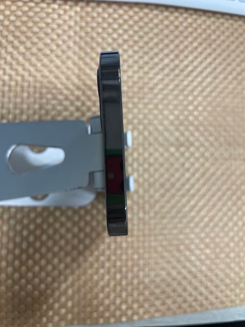 iPhone 12 Pro 128 GB グラファイトSIMフリー【5576】