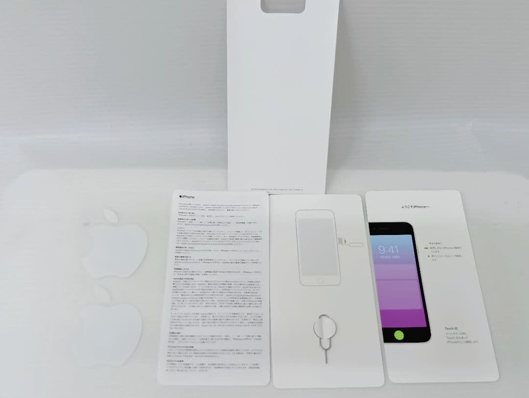 〘美品〙Apple iPhone SE　64GB　本体・充電器・イヤホン付きYK