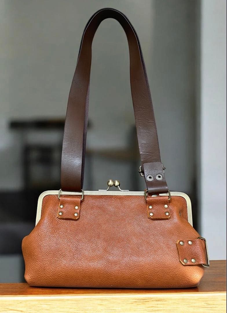 姫路レザー ボディバッグにもなる横長ショルダーバッグ