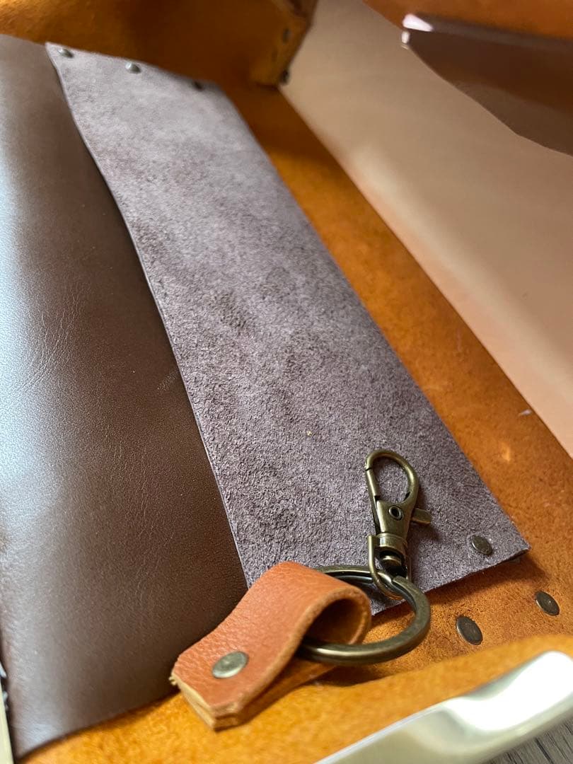 姫路レザー ボディバッグにもなる横長ショルダーバッグ