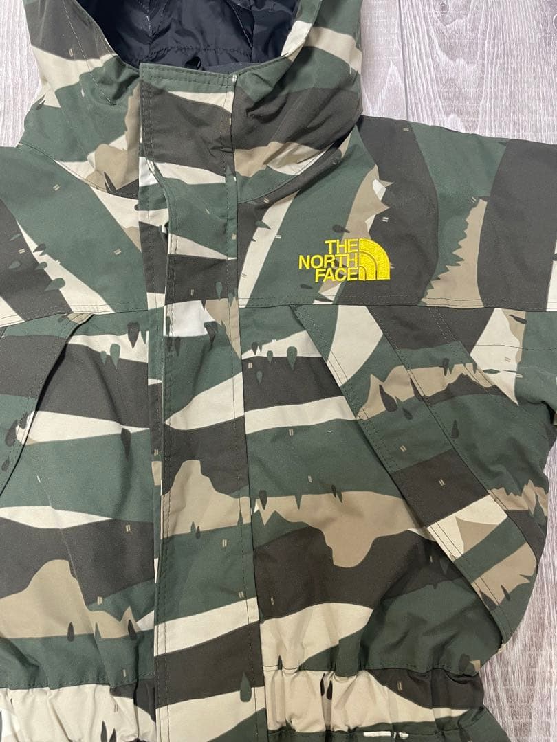 【美品】ノースフェイス　スノーウェア　120 キッズ　スノボ　つなぎ　男女