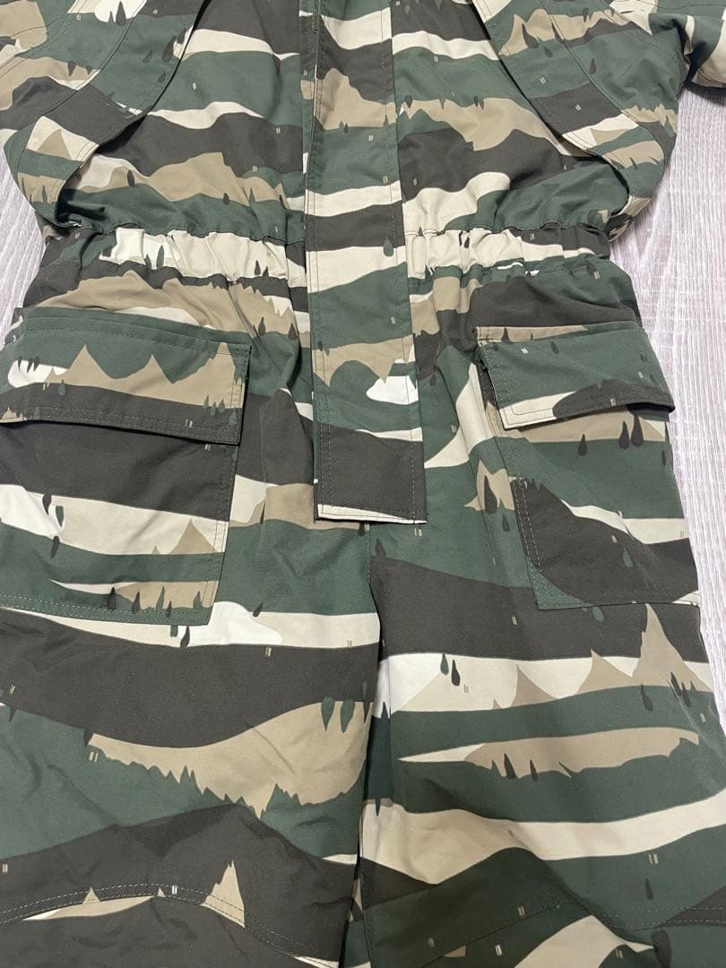 【美品】ノースフェイス　スノーウェア　120 キッズ　スノボ　つなぎ　男女