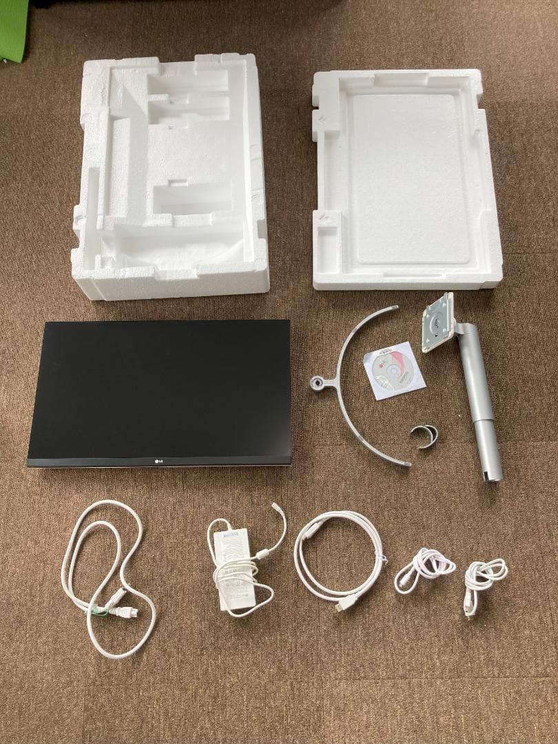 スマホ・タブレット・パソコン 27UK850-W