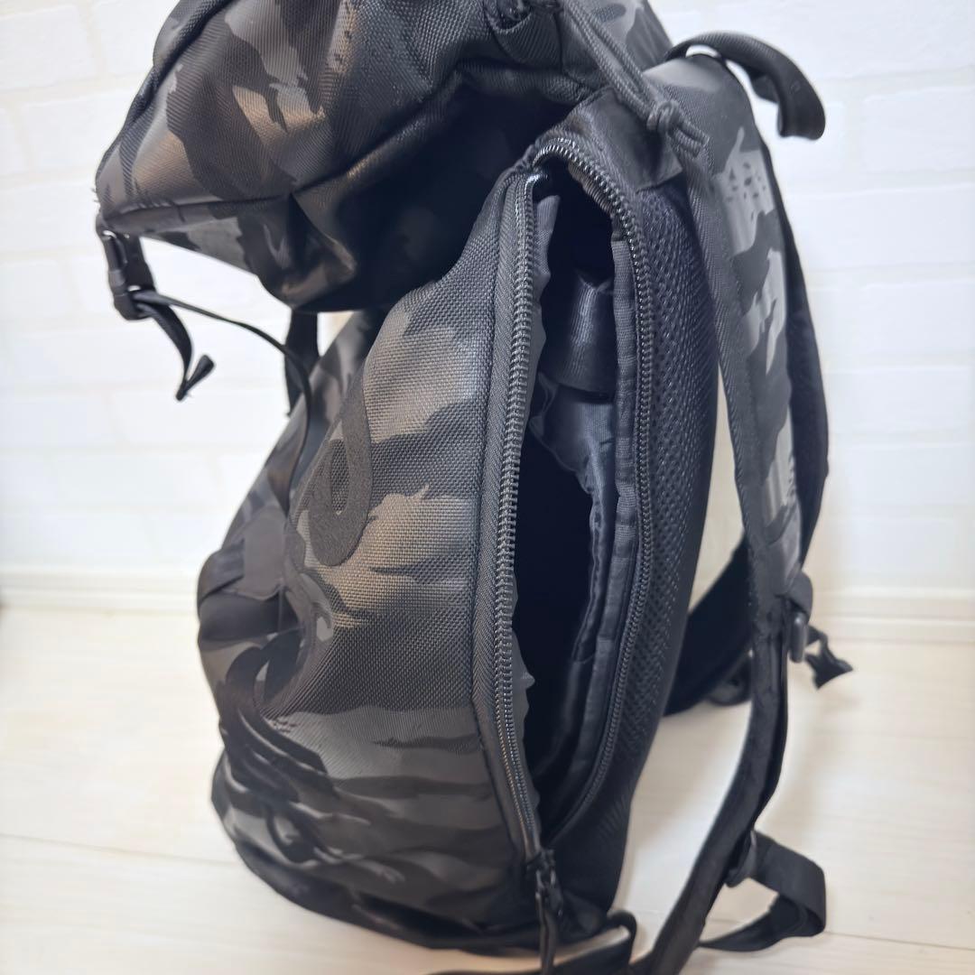 【美品】ヤクルトスワローズ NEWERAコラボリュック swallowsブラック