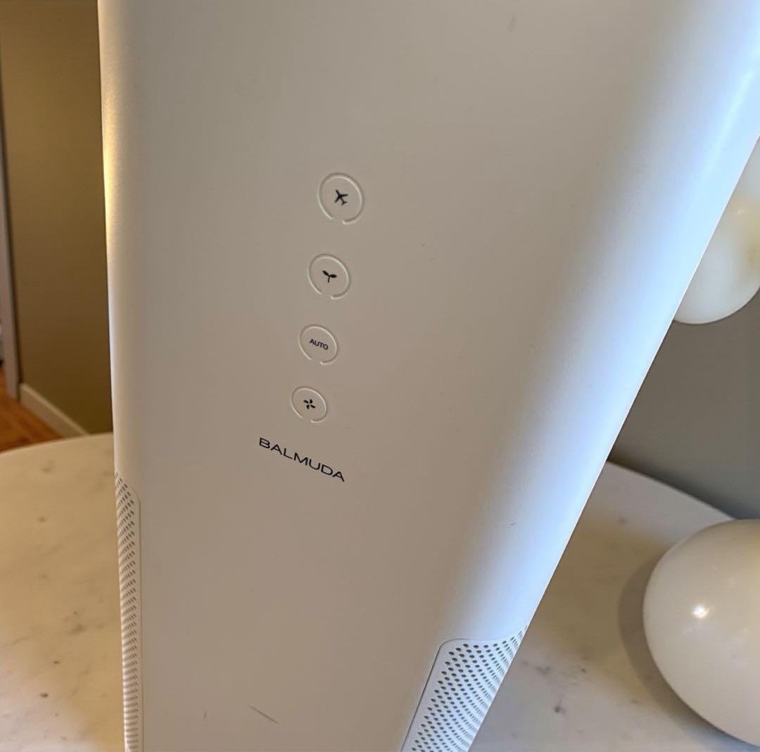 オシャレ家電【2015年製】BALMUDA空気清浄機　EJT-1100SD-WK