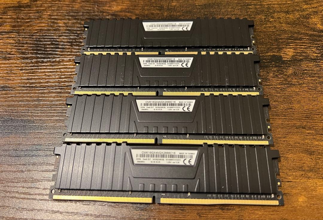 Vengeance LPX DDR4 メモリー 4枚セット
