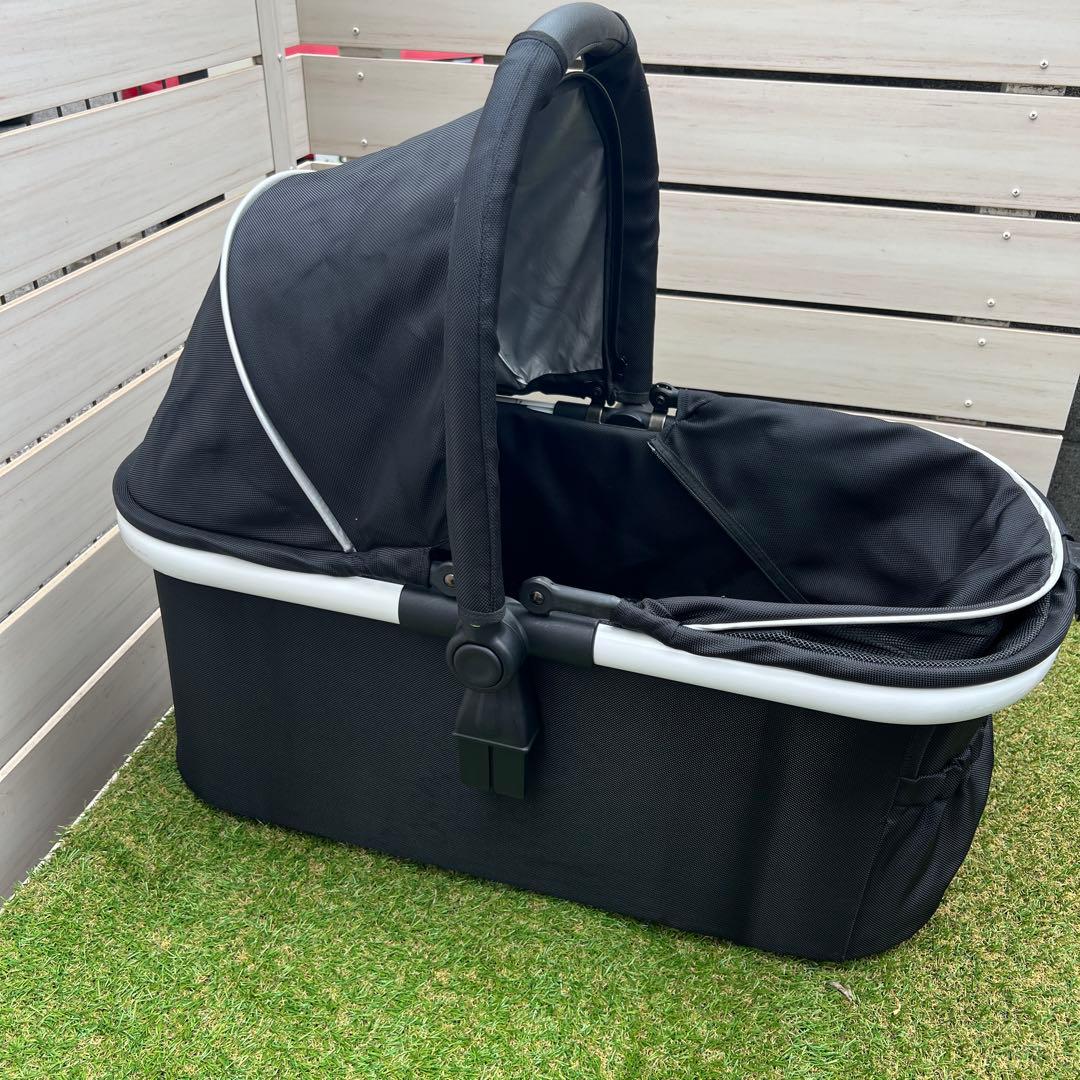 週末限定お値下げ中　Piccolo Cane タント3 ブラック