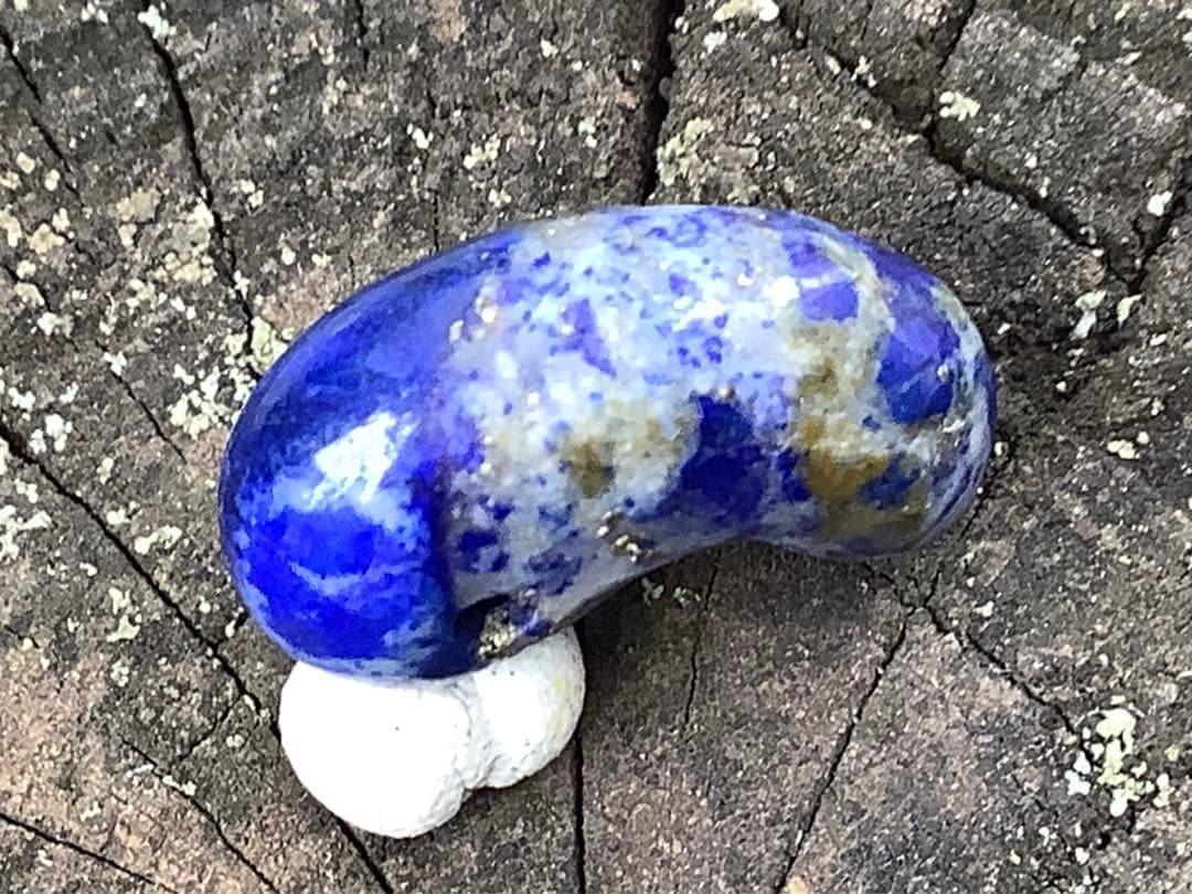 ✳希少お宝勾玉‼️ ラピスラズリ　黄鉄鉱ピカピカ　色彩良好　本物ソーティング付‼️