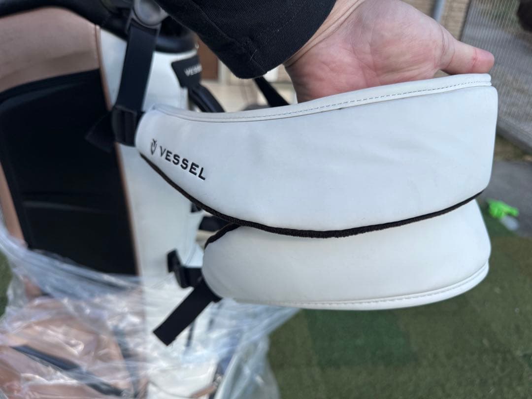 希少カラー　美品　ベゼル　キャディバッグ　VESSEL PLAYER 3.0