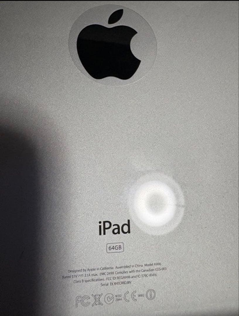 Apple iPad wi~fi 64GB本体