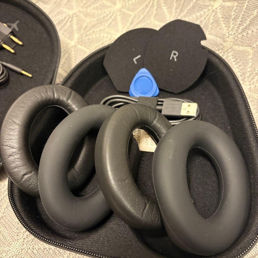 【美品】Sennheiser Momentum 4 + 予備イヤーパッド＆カバー