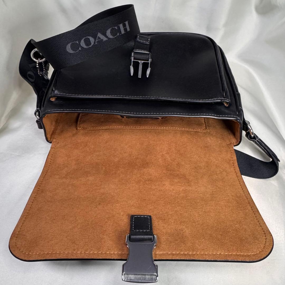 COACH コーチ ペースメッセンジャー ショルダーバック　ユニセックス　本革